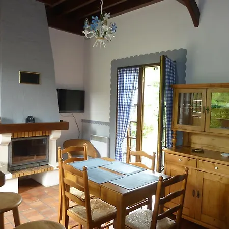 Les Granges Du Bout De La Country house